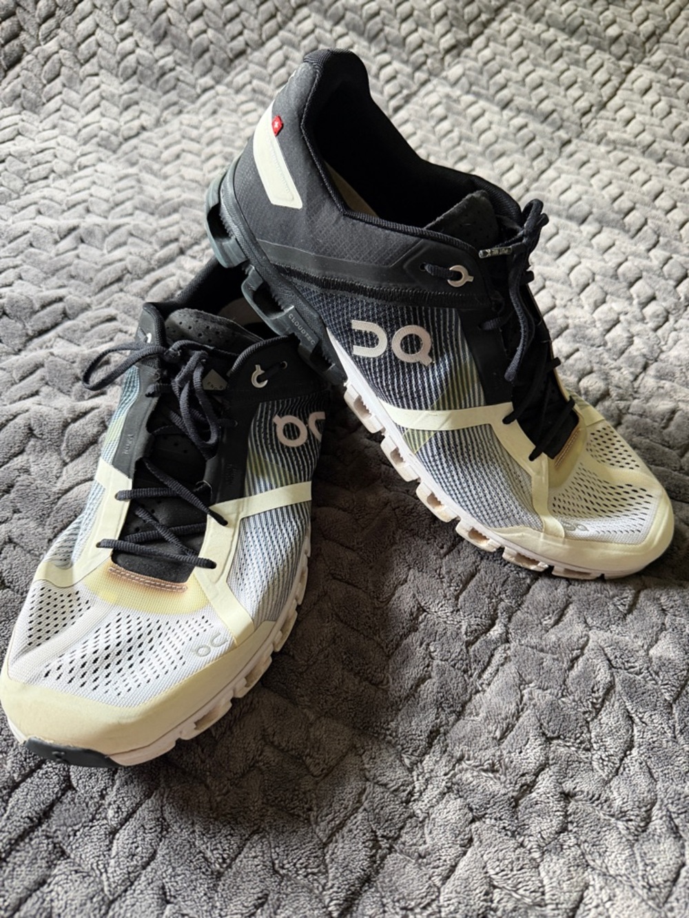 On Running Men's Trail Shoes in Black and Cream Size 11